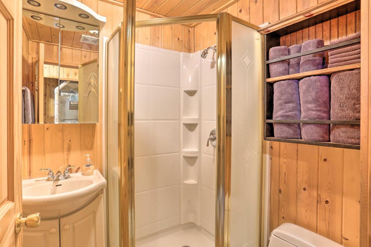 Rustic Spearfish Cabin On 12-Acre Trout Farm Kültér fotó