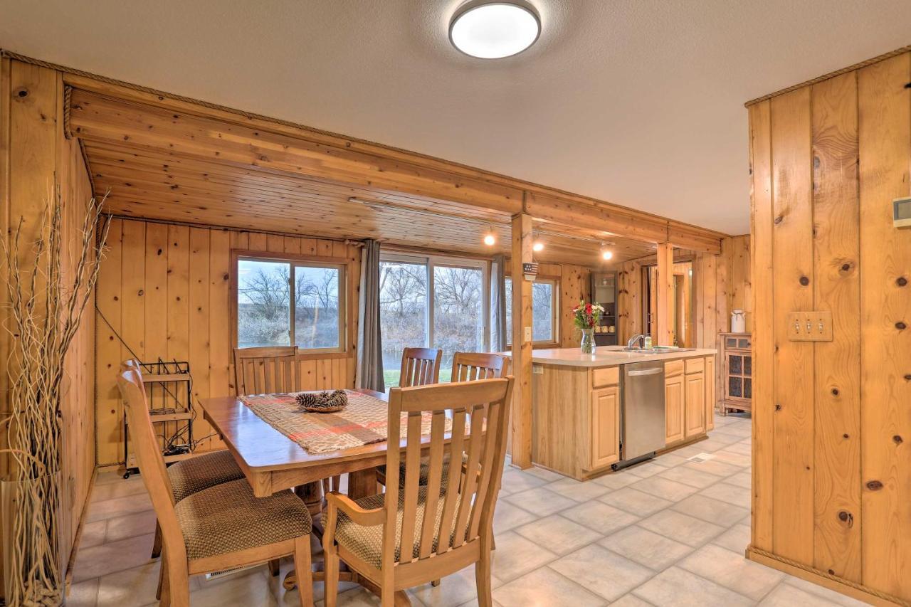 Rustic Spearfish Cabin On 12-Acre Trout Farm Kültér fotó