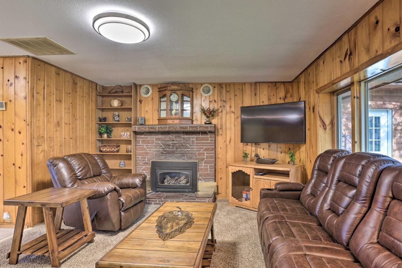 Rustic Spearfish Cabin On 12-Acre Trout Farm Kültér fotó